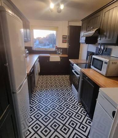 Spacious Self Contained Flat In Superb Location Lymington Kültér fotó